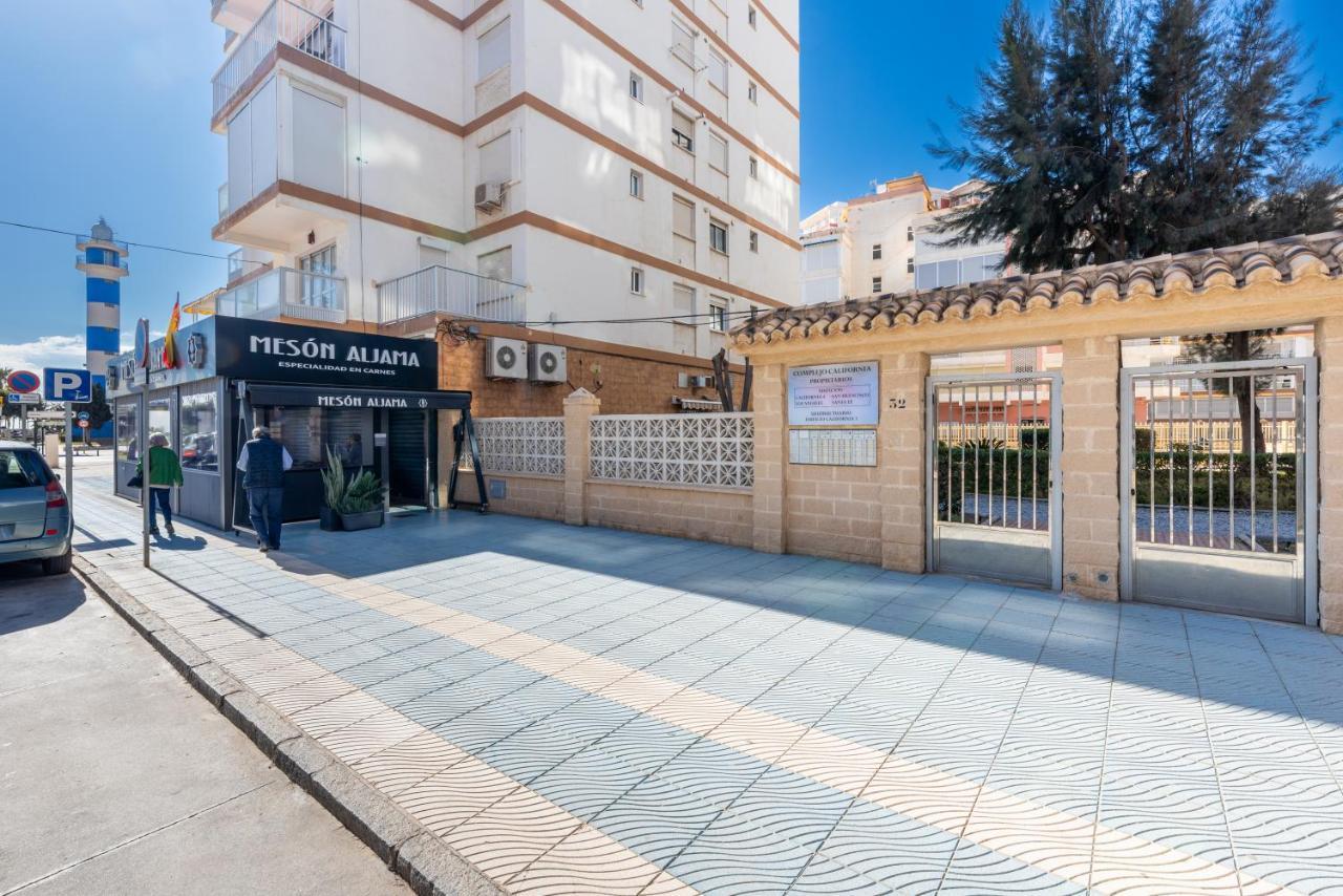 Seafront Apartment Torre Del Mar Extérieur photo